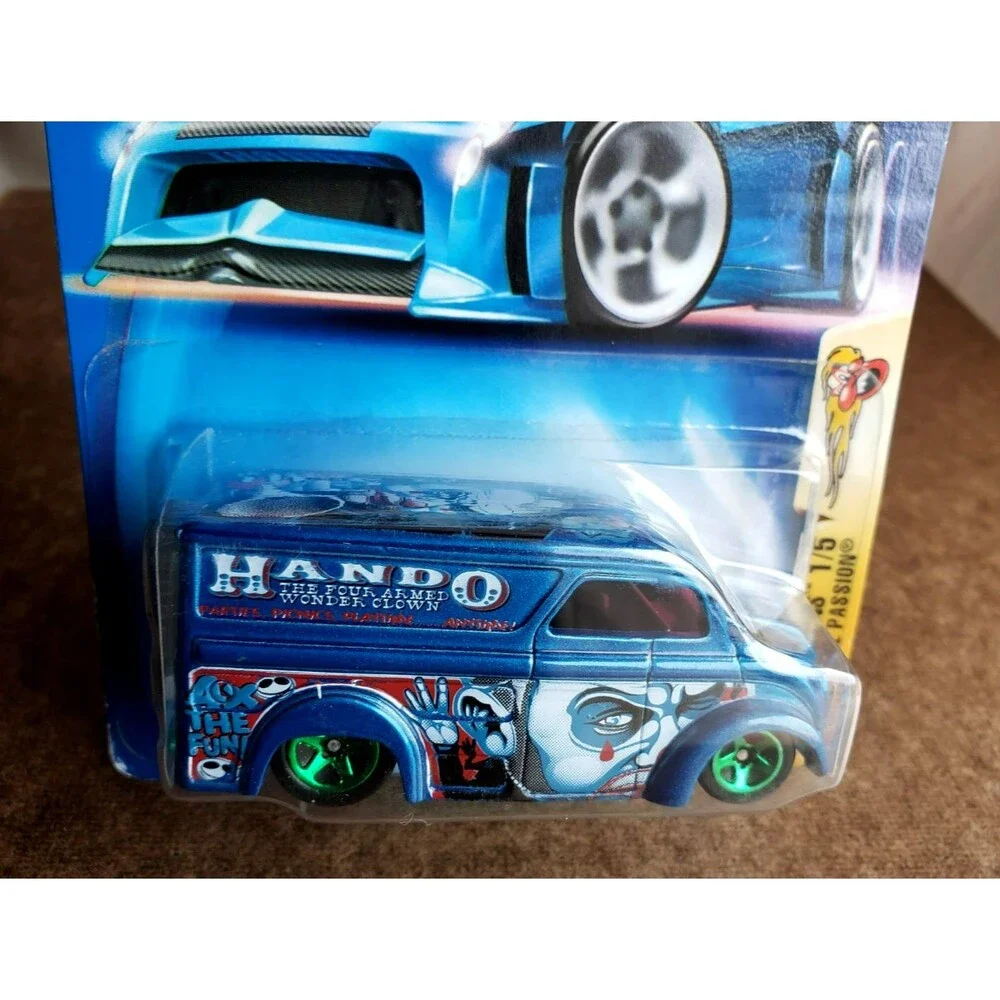 2003 Hot Wheels STEEL PASSION Blue CRAZED CLOWNS Hando DAIRY DELIVERY #1/5 1:64